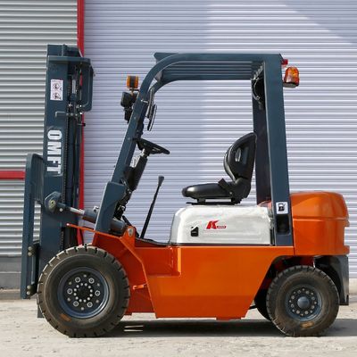 2.5t Diesel Forklift Truck 2500kg Lift Height 3000-7000mm Min. Turning Radius 2280mm