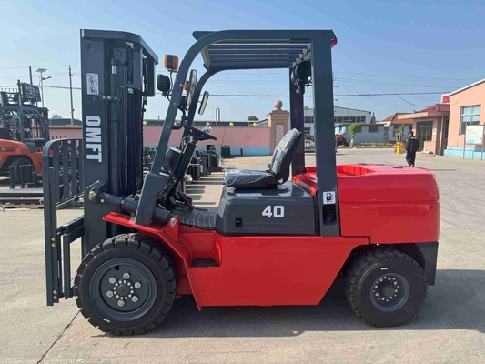 Steel and Rubber Parts 4000 4500 5000kg Triple Mast Auto Transmission Diesel Forklift