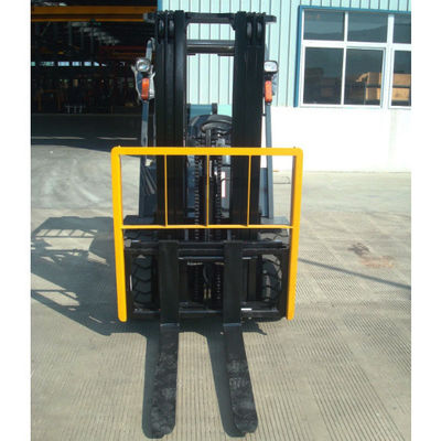 3ton Counterbalanced Cushion Tire Forklift Truck with Tcm Technology and CE ISO