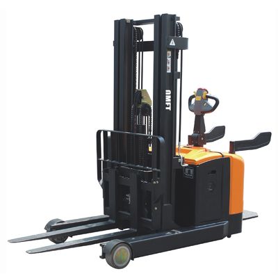 1.6t Electric Reach Stacker Truck with 4.5m Triplex Full Free Mast and 740X1070mm Fork