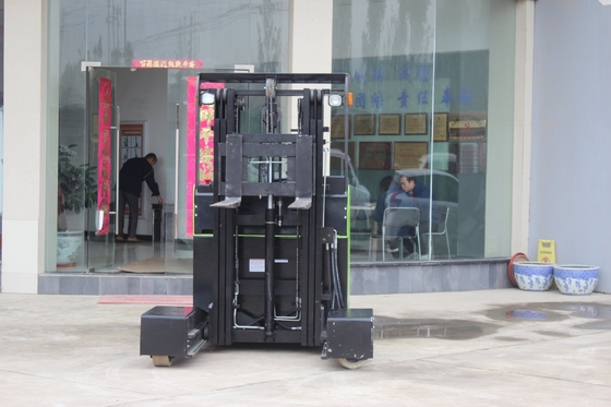 2500kg 4 Direction Electric Reach Truck with Min. Width of Right Angle Stacking 2900mm