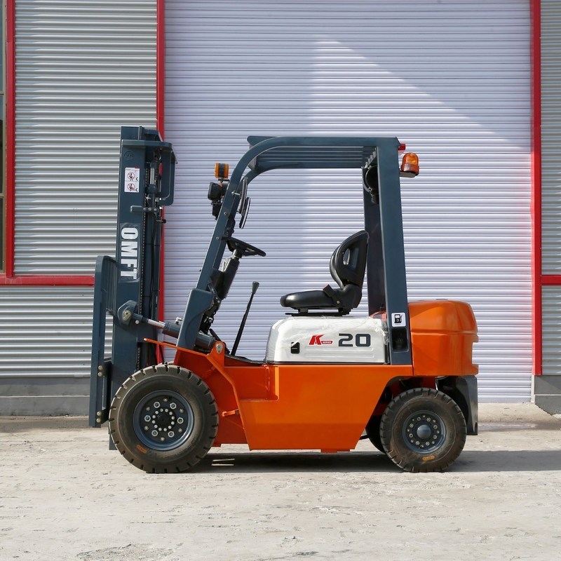 Ce Approved 2.5t Diesel Forklift Truck Cpcd25 Fd25 Fork 1070mm Lift height 3000-7000mm